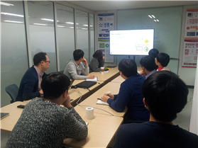 그림입니다.
원본 그림의 이름: 20151123_134057.jpg
원본 그림의 크기: 가로 3264pixel, 세로 2448pixel
사진 찍은 날짜: 2015년 11월 23일 오후 13:40
카메라 제조 업체 : SAMSUNG
카메라 모델 : SHV-E160K
프로그램 이름 : E160KKKJNE4
F-스톱 : 2.7
노출 시간 : 1/24초
IOS 감도 : 50
색 대표 : sRGB
노출 모드 : 자동
프로그램 노출 : 조리개 우선 