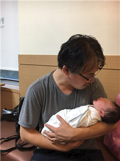 그림입니다.
원본 그림의 이름: KakaoTalk_20160629_135631723.jpg
원본 그림의 크기: 가로 720pixel, 세로 960pixel
색 대표 : sRGB