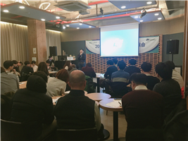 그림입니다.
원본 그림의 이름: KakaoTalk_20170227_132915826.jpg
원본 그림의 크기: 가로 3264pixel, 세로 2448pixel
사진 찍은 날짜: 2017년 02월 03일 오후 6:40
