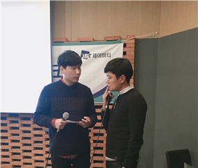 그림입니다.
원본 그림의 이름: KakaoTalk_20170227_105958690.jpg
원본 그림의 크기: 가로 2448pixel, 세로 3264pixel
사진 찍은 날짜: 2017년 02월 03일 오후 3:50
