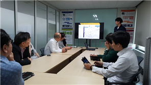 그림입니다.
					원본 그림의 이름: KakaoTalk_Moim_5e7J1i6zWev7a48NLYgJVxsEsrADqp.jpg
					원본 그림의 크기: 가로 960pixel, 세로 540pixel